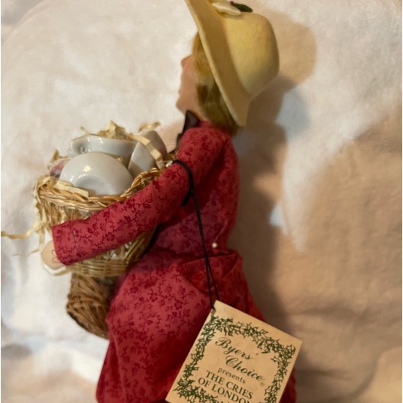 BYERS CHOICE LTD “Porcelain Peddler” doll 2000 - Picture 2 of 6